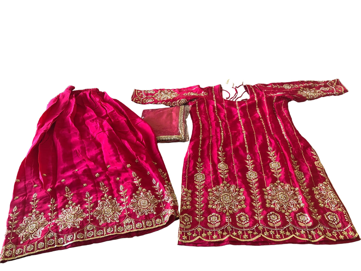 Bridal suit fully handwork shirt with front and back work  and  plain four side lace dupatta (size can fit 40-42 )